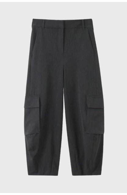 Women's High-Waist Cargo Trousers | Oversized Side Pockets | Tapered Leg