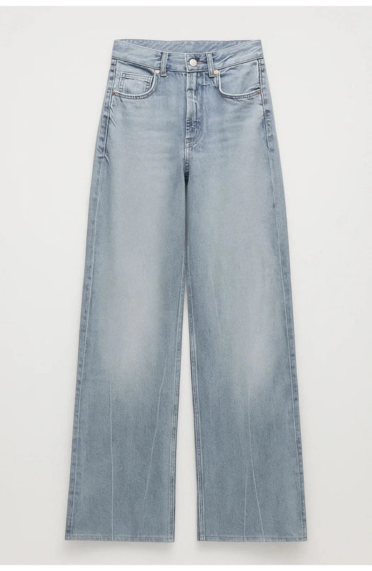 Women's High-Waist Wide-Leg Jeans | Soft Light Wash | Relaxed Flowing Cut
