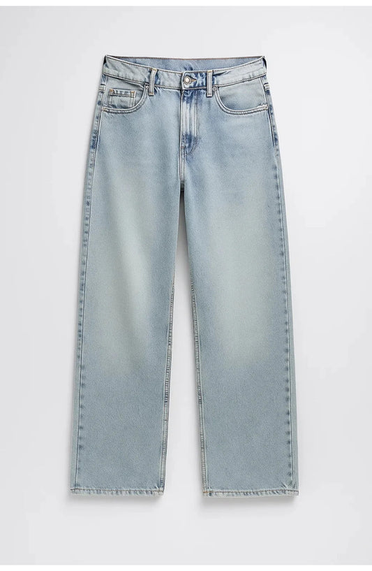Women's High-Waist Straight-Leg Jeans | Light Blue Wash | Five-Pocket Cut