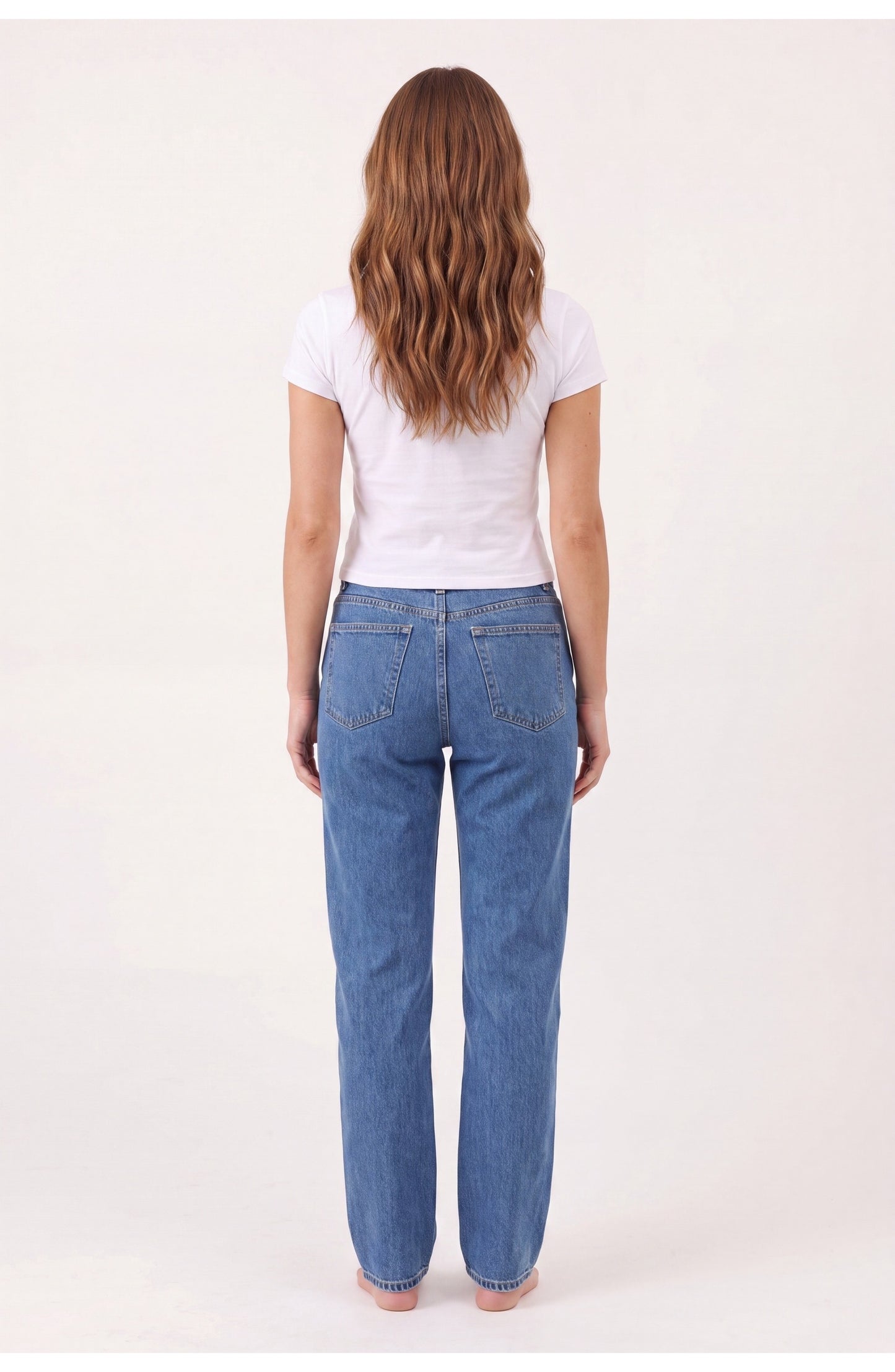 Women's Straight-Leg Jeans | Mid Wash | Five-Pocket