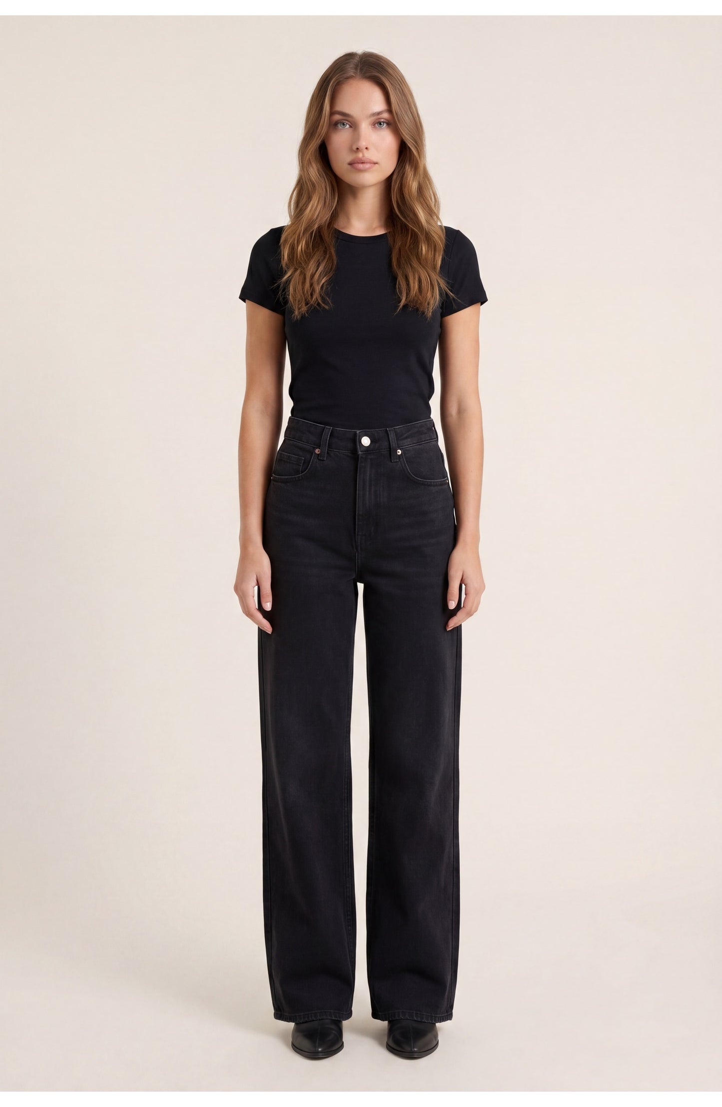 Women's High-Waist Wide-Leg Jeans | Soft Light Wash | Relaxed Flowing Cut