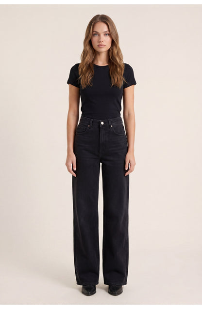 Women's High-Waist Wide-Leg Jeans | Soft Light Wash | Relaxed Flowing Cut